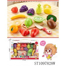 PRETEND PLAY SET